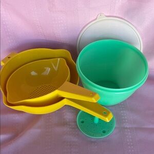 Tupperware Yellow and Green Food Storage Set